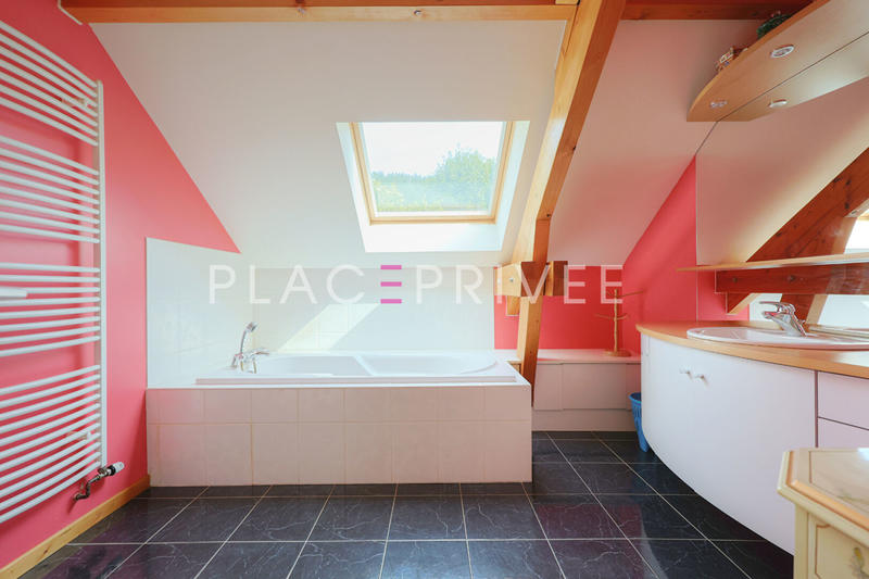 Maison - 169 m² - 6 pièces