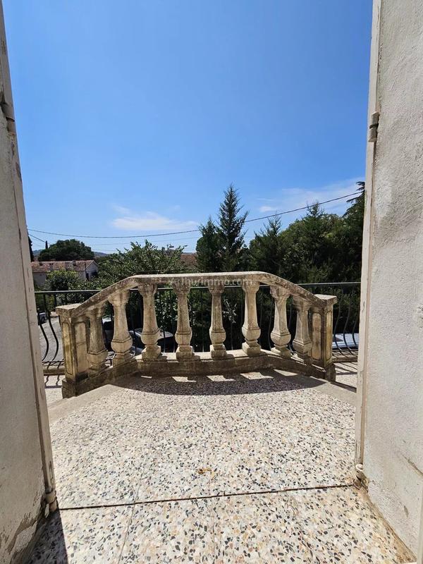 Maison - 152 m² - 9 pièces