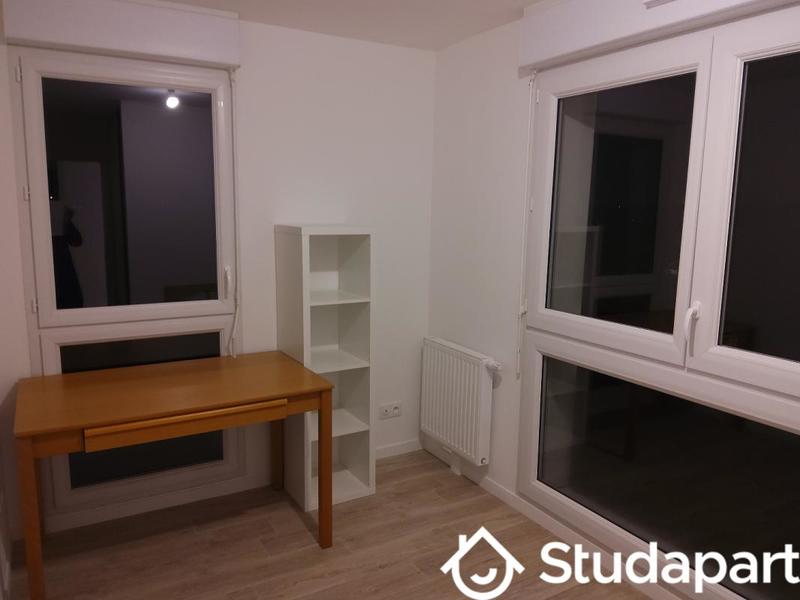 Chambre - 12 m² - 1 pièce