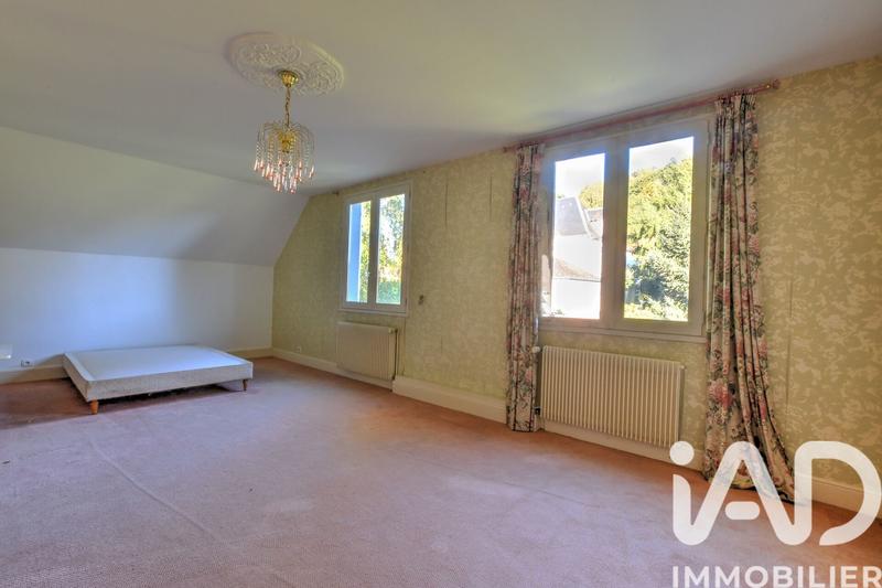 Maison - 284 m² - 9 pièces