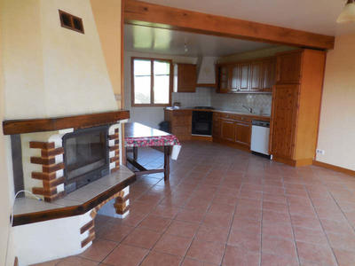 Maison - 82 m² - 4 pièces