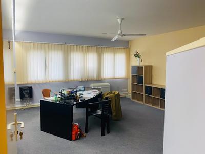 Bureau - 80 m² - 3 pièces
