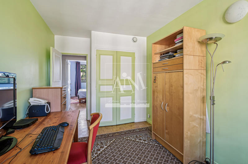 Appartement - 80 m² - 5 pièces