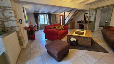 Maison - 245 m² - 7 pièces