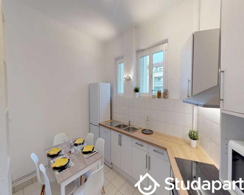 Chambre - 110 m² - 1 pièce