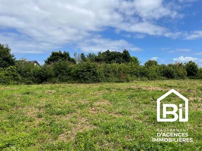 Terrain constructible - 1 230 m²