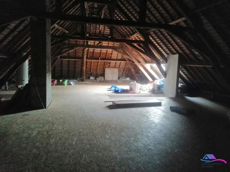 Maison - 280 m² - 12 pièces