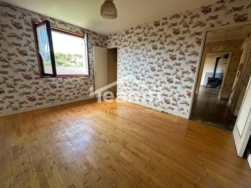 Maison - 110 m² - 5 pièces