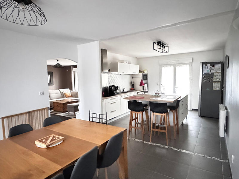 Maison - 140 m² - 5 pièces