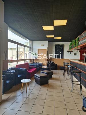 Local commercial - 200 m² - 4 pièces