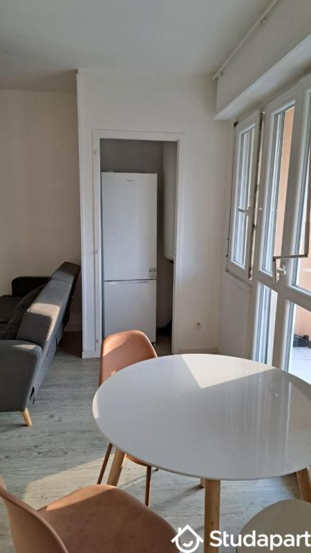 Chambre - 14 m² - 1 pièce