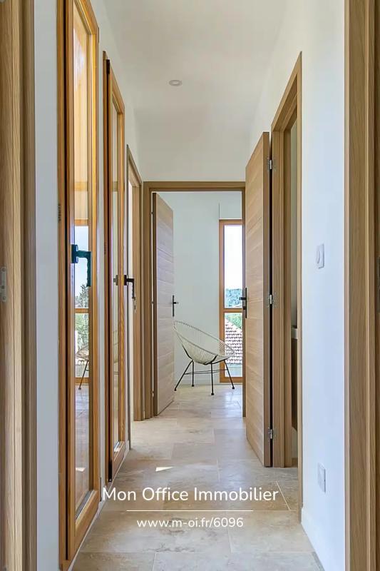 Villa - 180 m² - 7 pièces