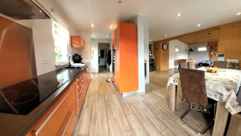 Maison - 110 m² - 4 pièces