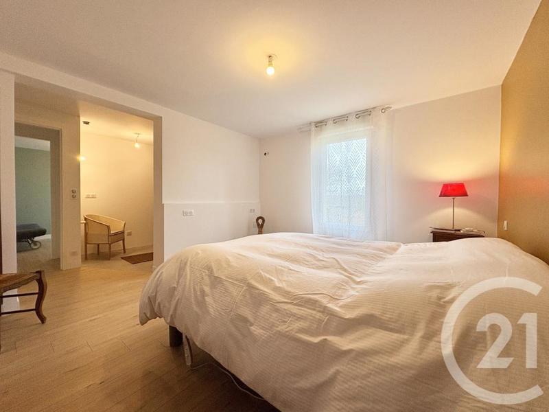 Maison - 96 m² - 5 pièces