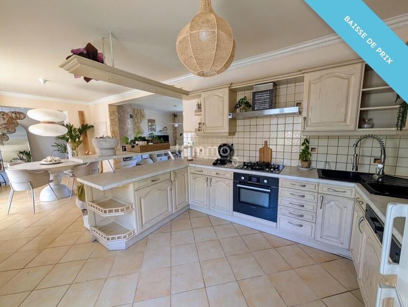 Maison - 160 m² - 8 pièces