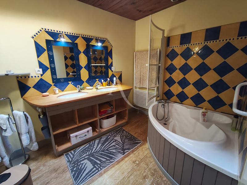 Maison de ville - 188 m² - 6 pièces