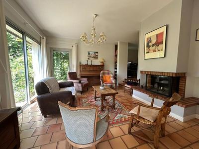 Maison - 107 m² - 7 pièces