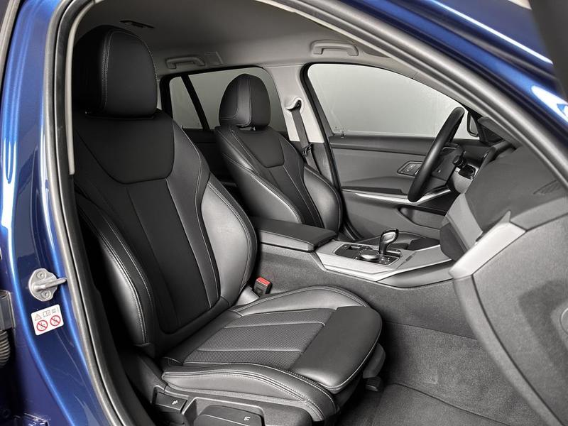 Bmw Série 3 318da Touring 150ch Mhev Gps Live Cockpit Carplay Cuir Regul Camera Full Led 150 Ch