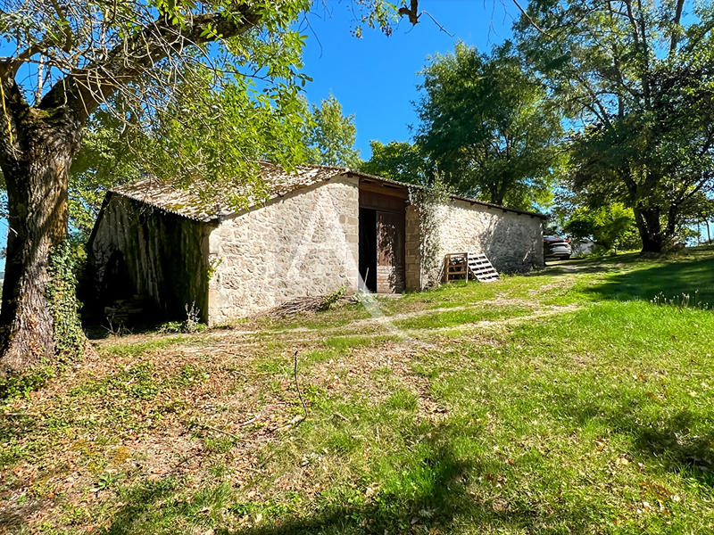 Maison - 147 m² - 8 pièces