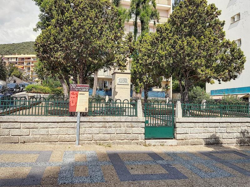 Appartement - 99 m² - 3 pièces