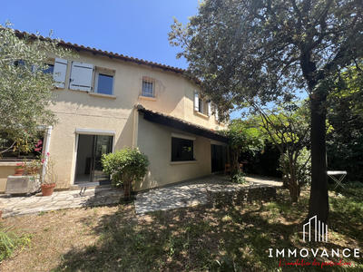 Villa - 140 m² - 6 pièces