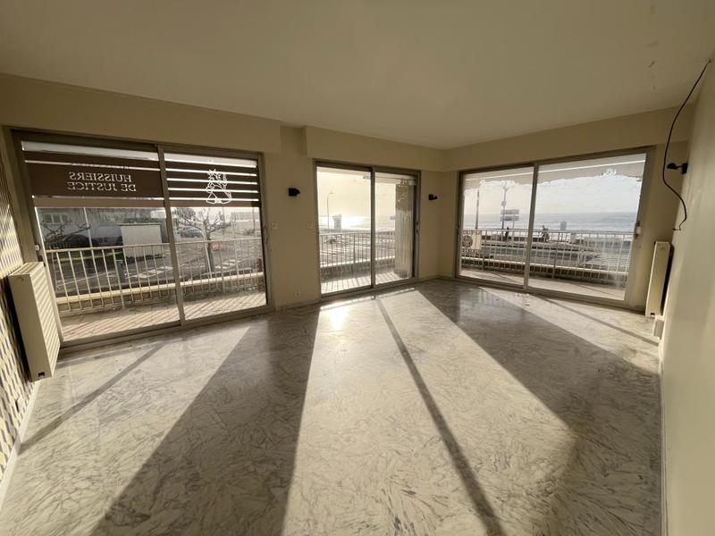 Appartement - 83 m² - 2 pièces