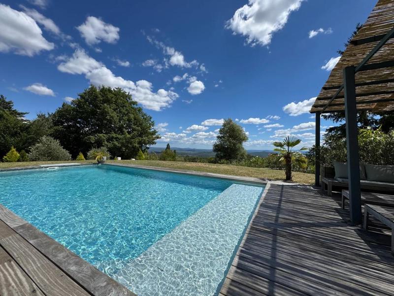 Maison - 187 m² - 7 pièces