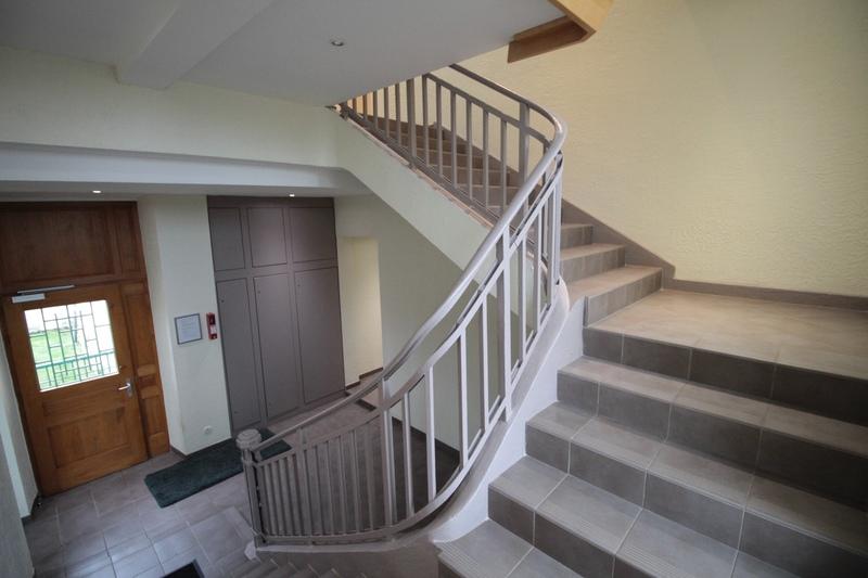 Appartement - 65 m² - 6 pièces