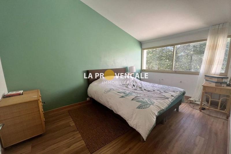 Maison traditionnelle - 200 m² - 7 pièces