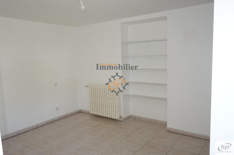 Appartement - 93 m² - 4 pièces