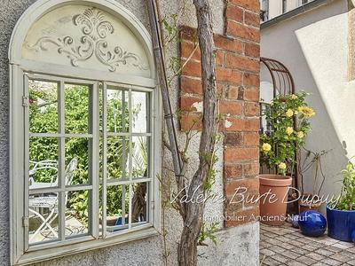 Maison - 184 m² - 7 pièces