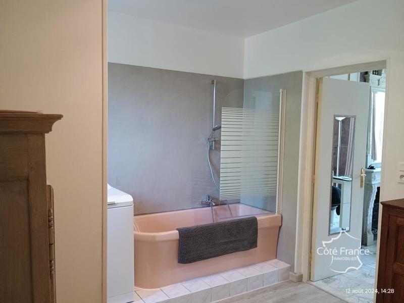 Maison de village - 174 m² - 10 pièces