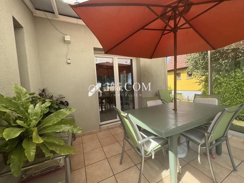 Maison - 98 m² - 5 pièces