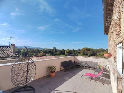 Maison - 222 m² - 10 pièces