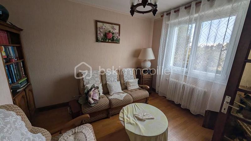 Maison - 92 m² - 5 pièces