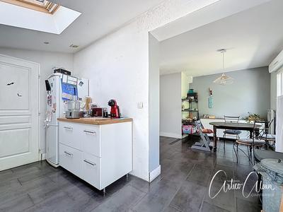 Maison - 146 m² - 6 pièces