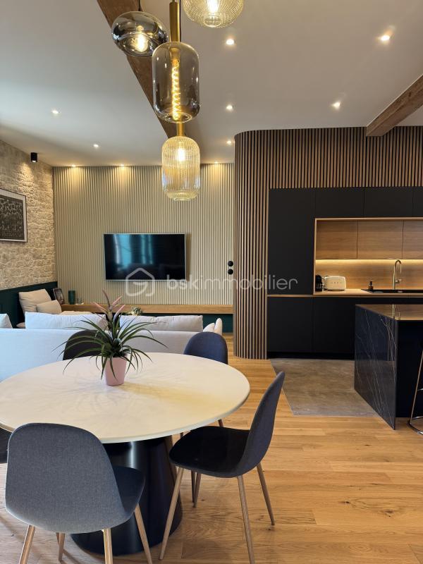 Appartement - 92 m² - 4 pièces