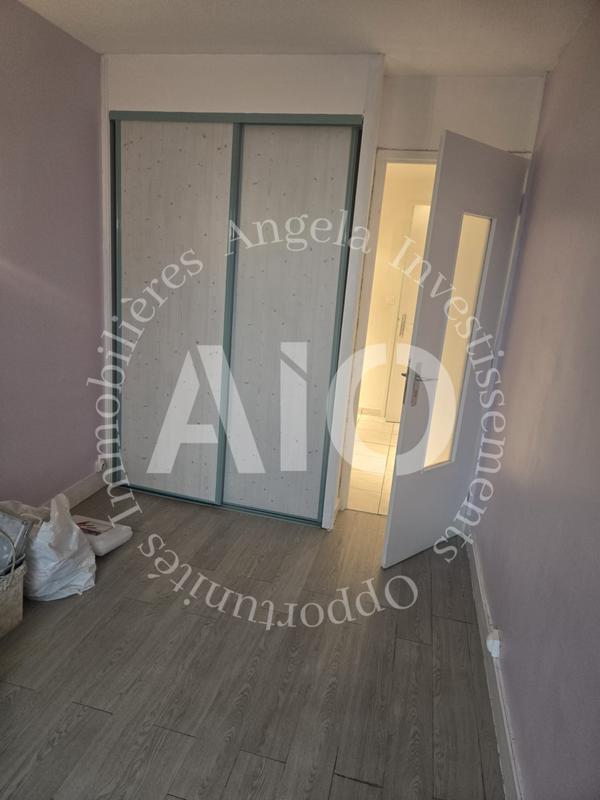 Appartement - 80 m² - 5 pièces