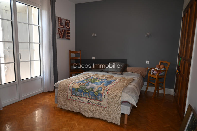 Maison - 240 m² - 7 pièces