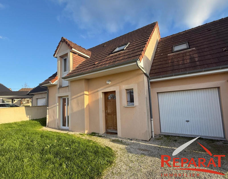 Maison - 95 m² - 5 pièces