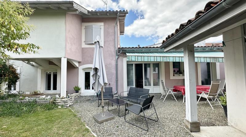 Appartement bourgeois - 184 m² - 4 pièces