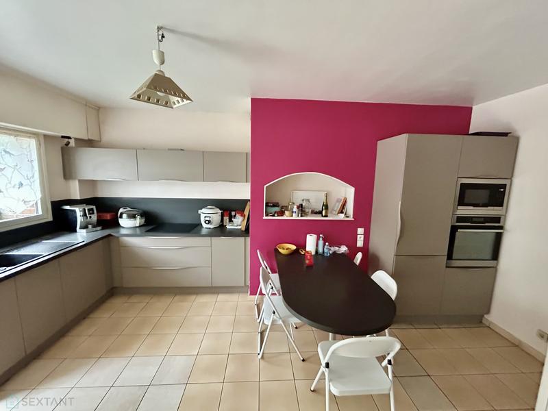 Maison - 150 m² - 8 pièces