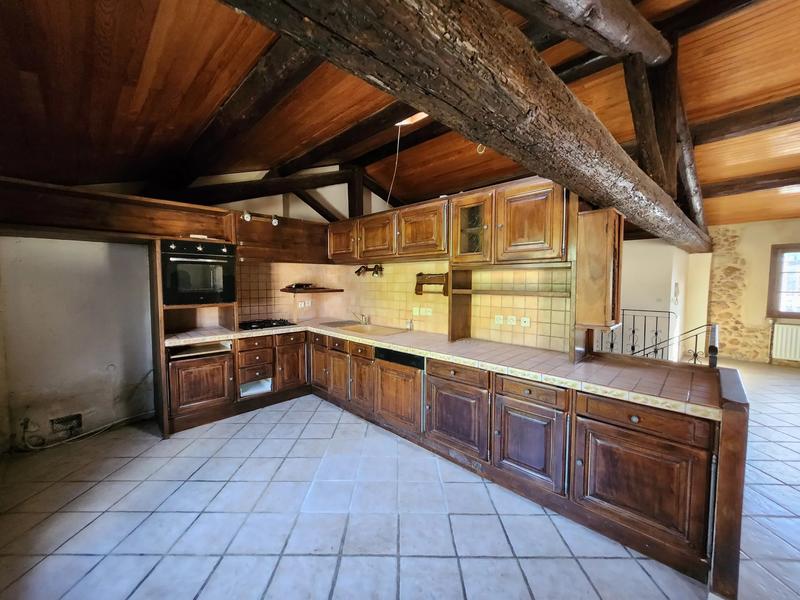 Maison - 247 m² - 9 pièces