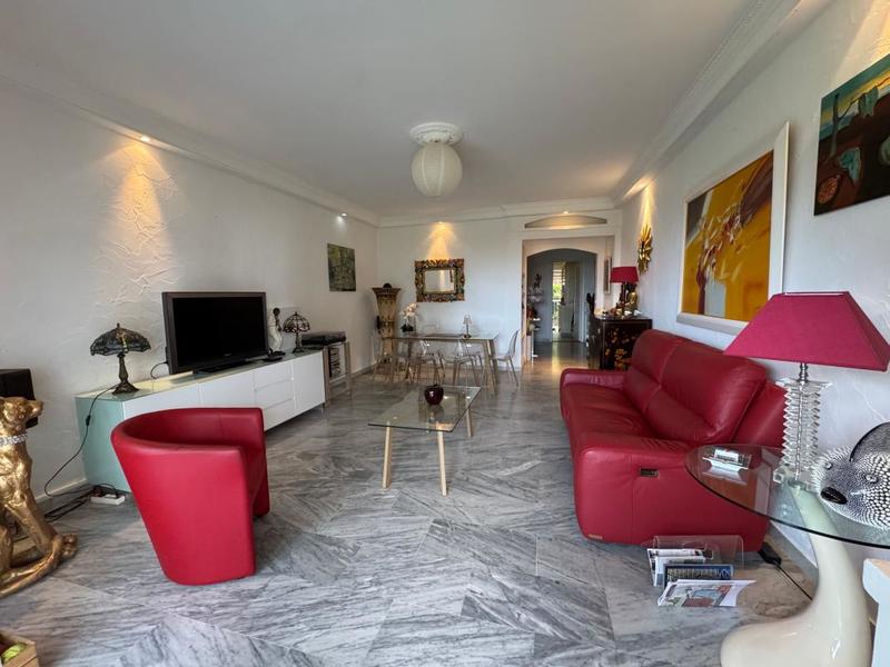 Appartement - 95 m² - 4 pièces