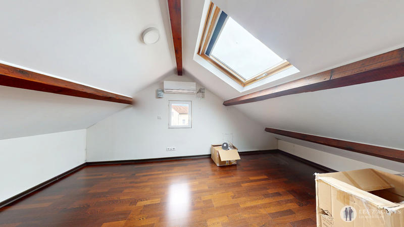 Maison - 164 m² - 8 pièces