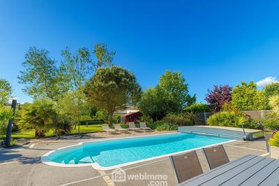 Maison - 169 m² - 7 pièces