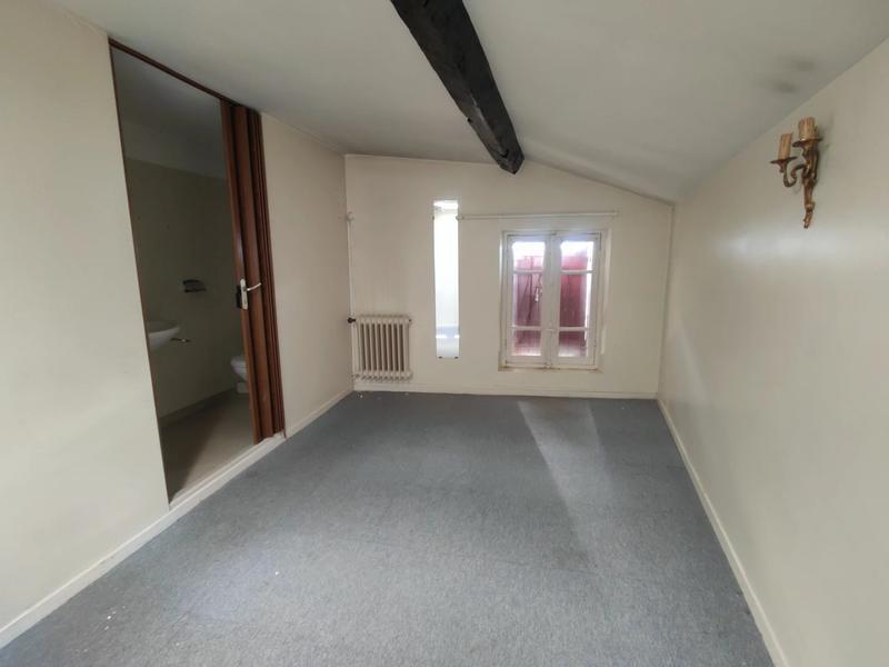 Immeuble - 15 pièces