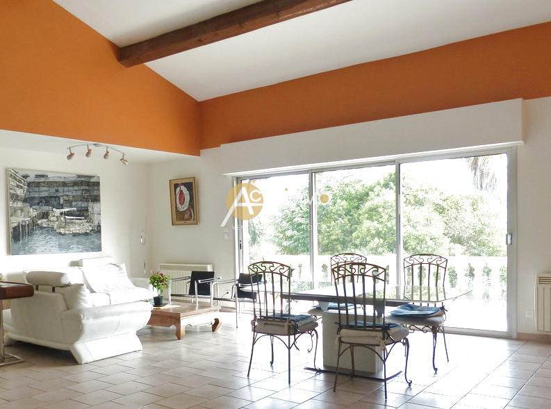 Maison - 170 m² - 5 pièces