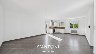 Maison - 108 m² - 5 pièces