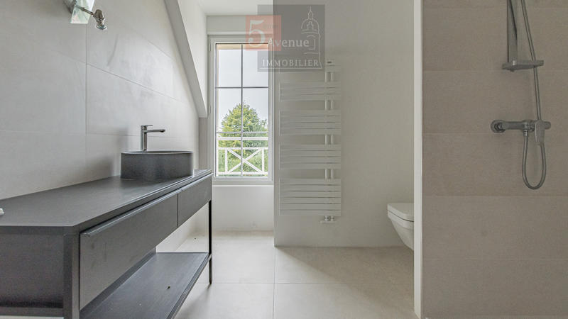 Maison - 197 m² - 6 pièces